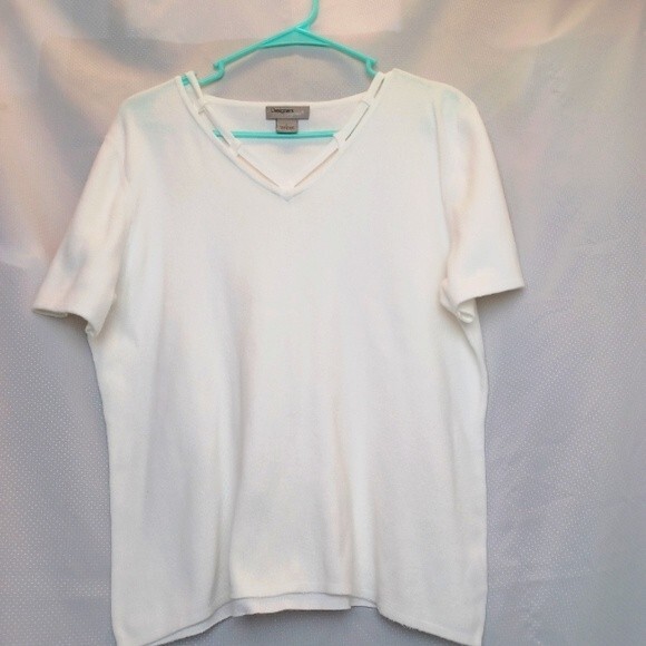 Design Originals Woman's Large white short sleeve summer sweater - Picture 1 of 5